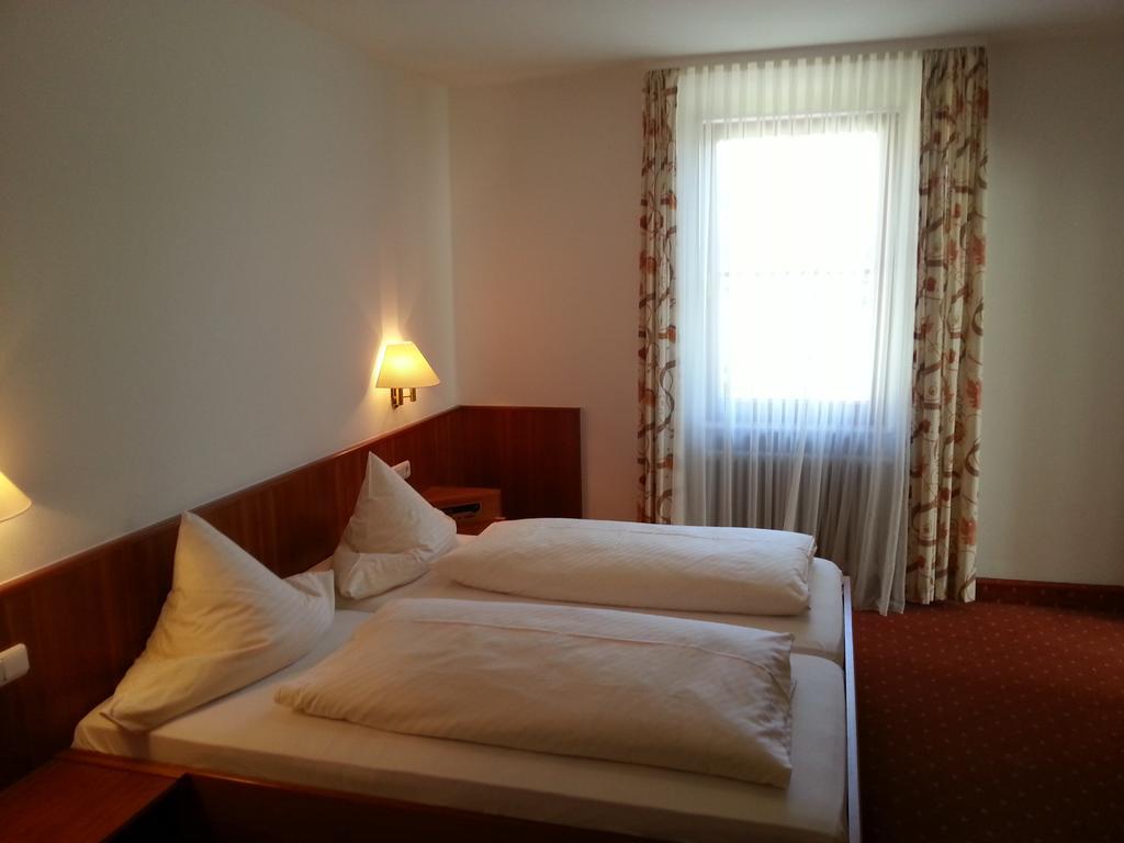 Hotel Seewirt Nonnenhorn Quarto foto
