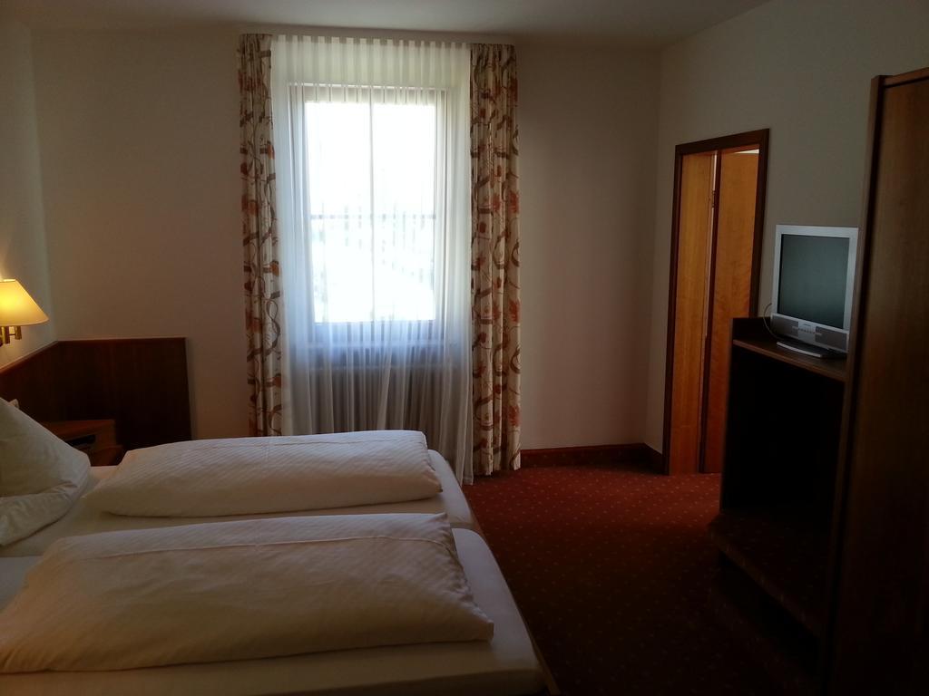 Hotel Seewirt Nonnenhorn Quarto foto