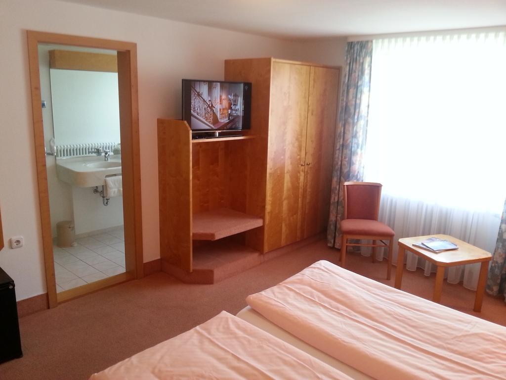 Hotel Seewirt Nonnenhorn Quarto foto