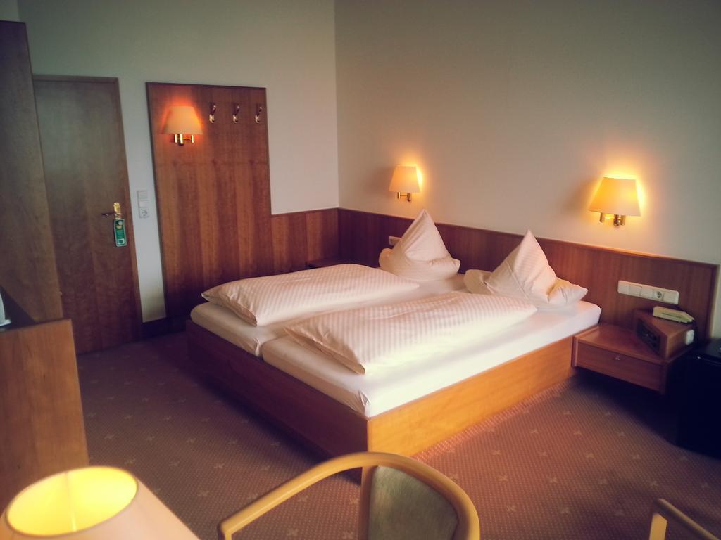Hotel Seewirt Nonnenhorn Quarto foto