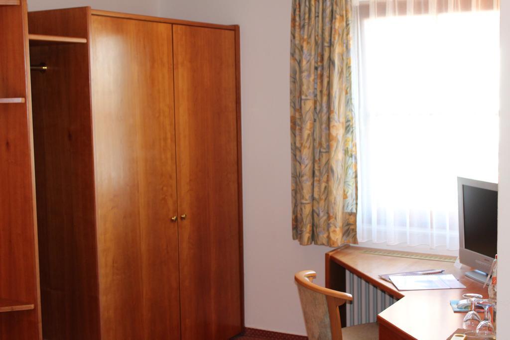 Hotel Seewirt Nonnenhorn Exterior foto